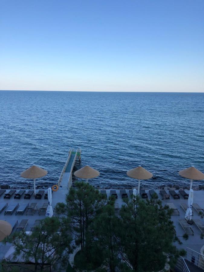 Maristella Marine Residense Hotel Apartment Odessa Exteriör bild