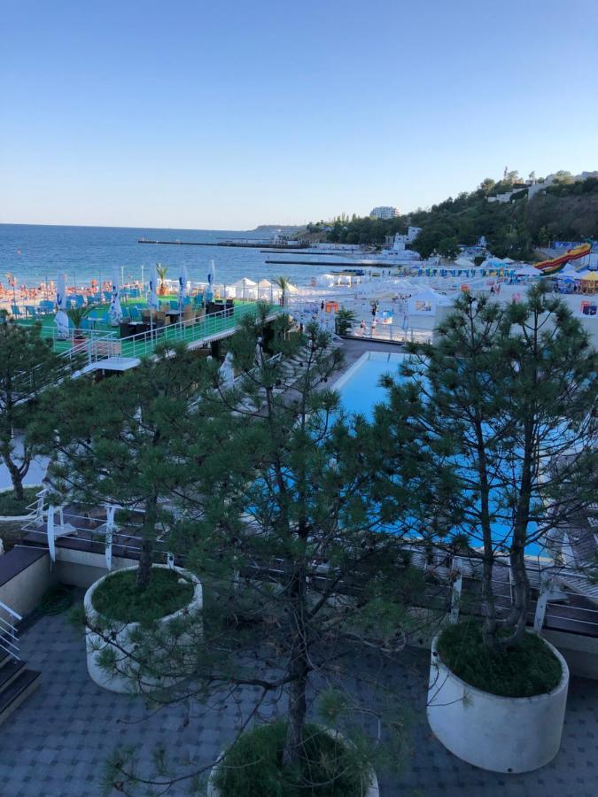 Maristella Marine Residense Hotel Apartment Odessa Exteriör bild