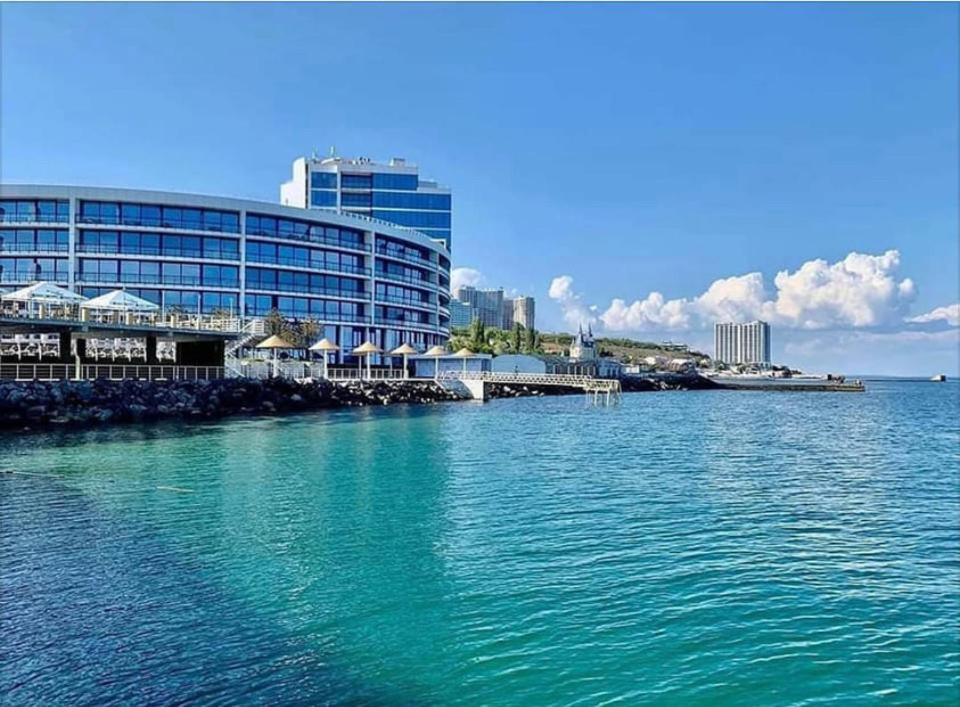 Maristella Marine Residense Hotel Apartment Odessa Exteriör bild