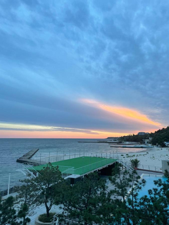 Maristella Marine Residense Hotel Apartment Odessa Exteriör bild