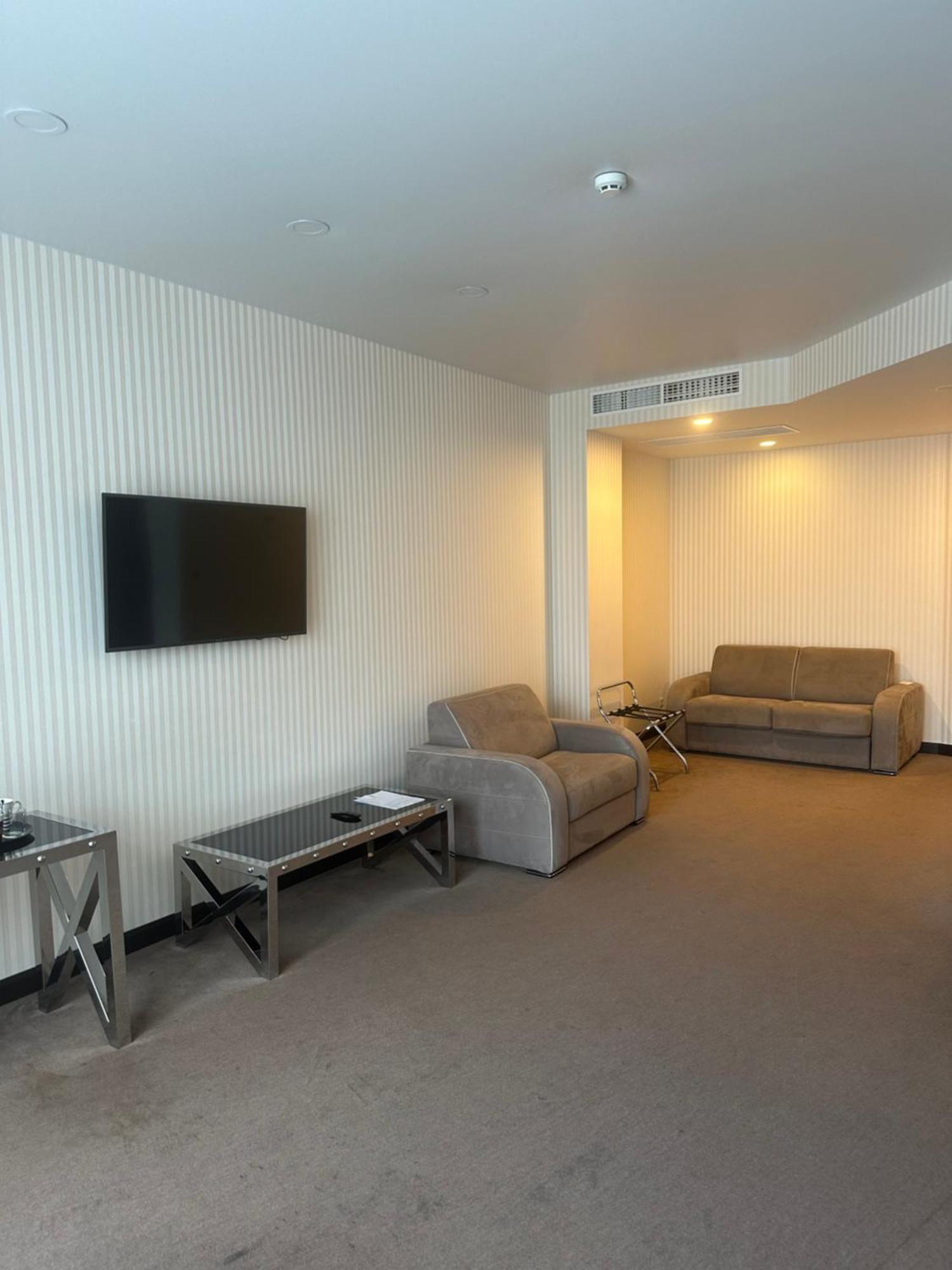 Maristella Marine Residense Hotel Apartment Odessa Exteriör bild
